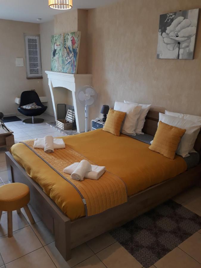 Hotes De L'Isle Saint-Medard-de-Mussidan エクステリア 写真