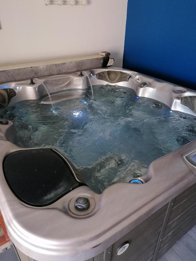 Hotes De L'Isle Saint-Medard-de-Mussidan エクステリア 写真